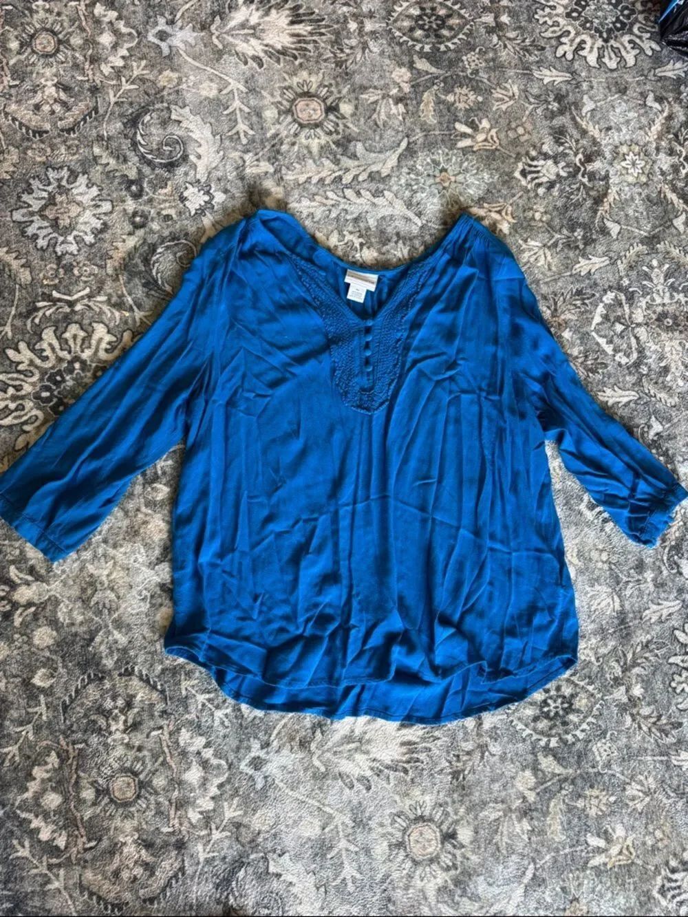 Liz Claiborne Blue V-Neck Crochet Trim Blouse